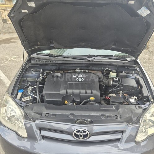 Toyota Corolla-5