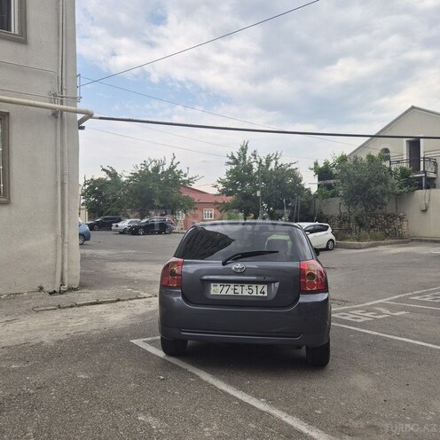 Toyota Corolla-8