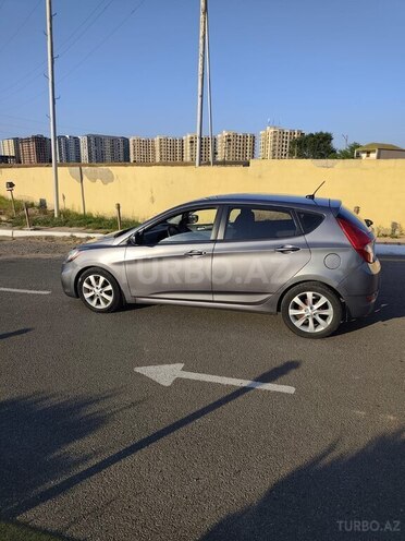 Hyundai Accent-3