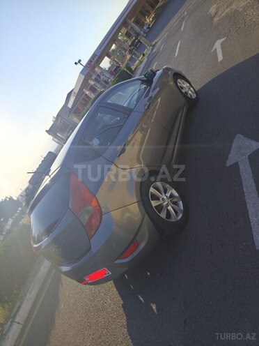 Hyundai Accent-7