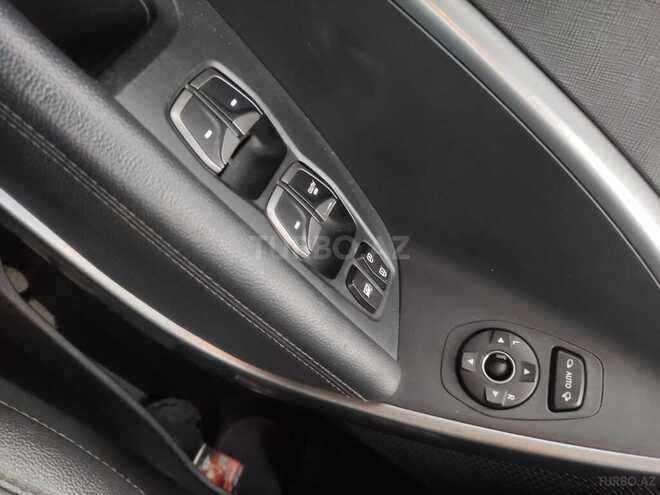 Hyundai Santa Fe-15