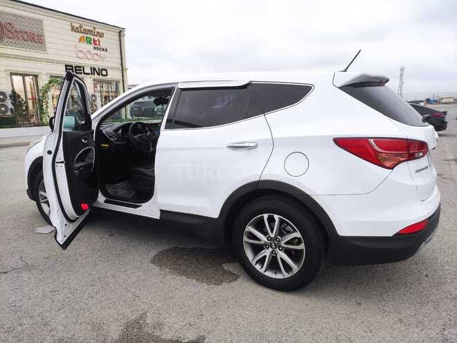 Hyundai Santa Fe-12