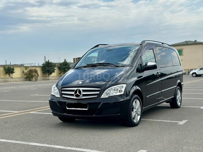 Mercedes Viano-3