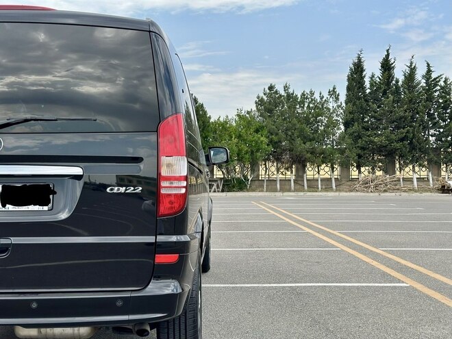 Mercedes Viano-12