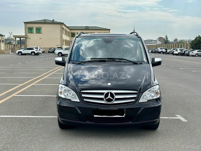 Mercedes Viano-1