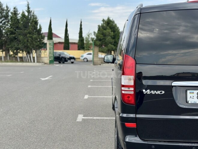 Mercedes Viano-11