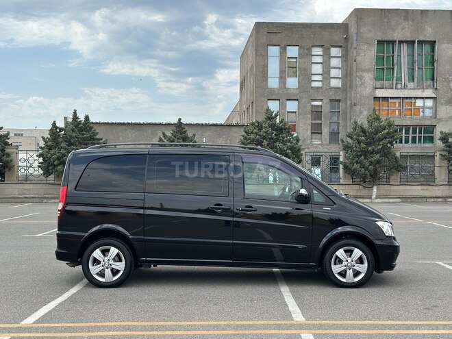 Mercedes Viano-6
