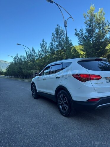 Hyundai Santa Fe-5