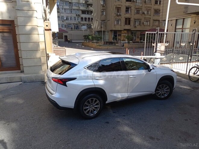 Lexus NX 200t-3