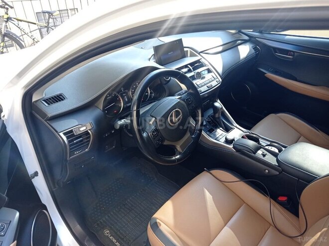 Lexus NX 200t-11