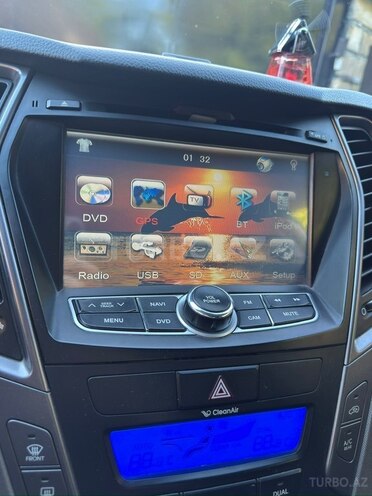Hyundai Santa Fe-15