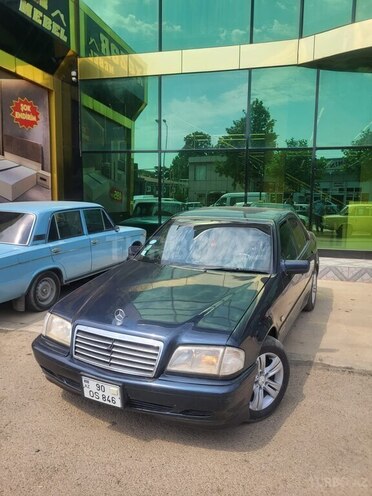Mercedes C 200-2