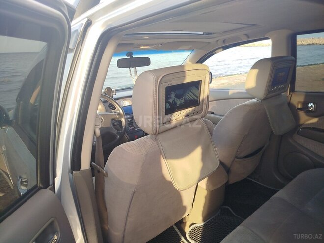 Mitsubishi Outlander-10