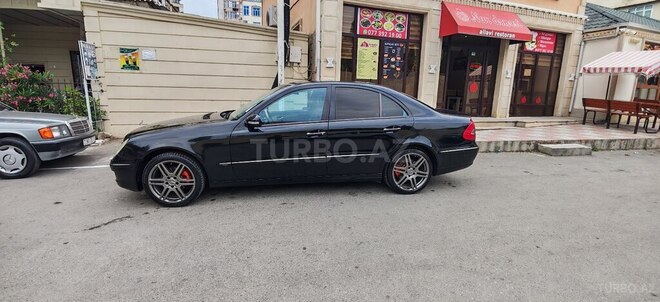 Mercedes E 280-6