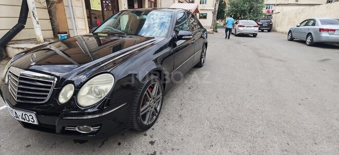 Mercedes E 280-7