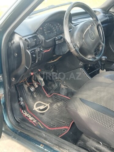 Opel Astra-4
