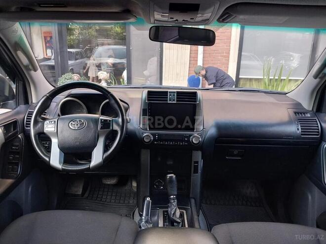 Toyota Land Cruiser Prado-10