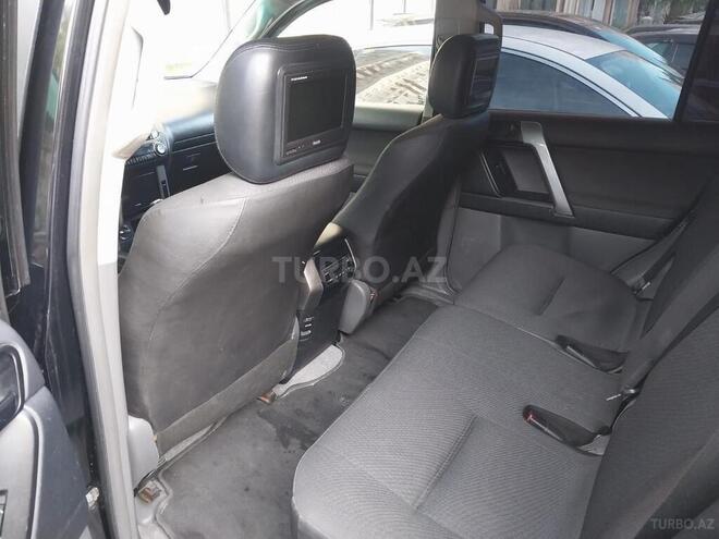Toyota Land Cruiser Prado-8