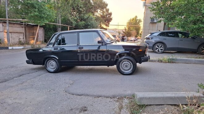 LADA (VAZ) 2107-11