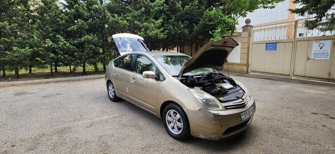 Toyota Prius-9