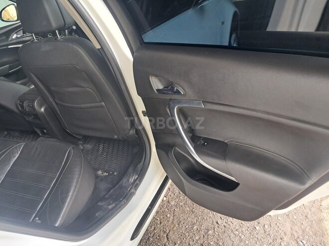 Opel Insignia-6