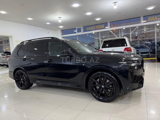 BMW X7-4