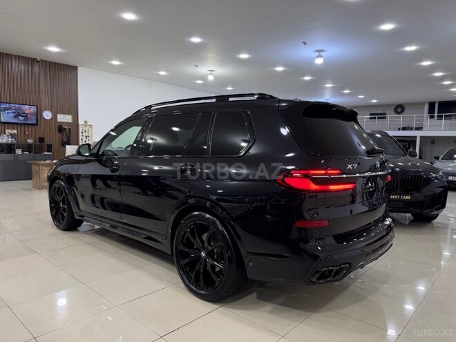 BMW X7-11