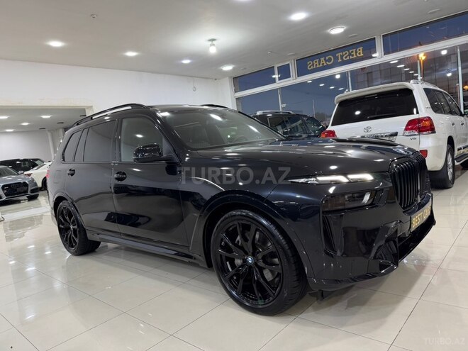 BMW X7-9