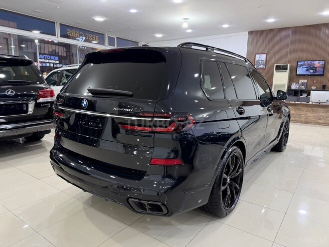 BMW X7-12