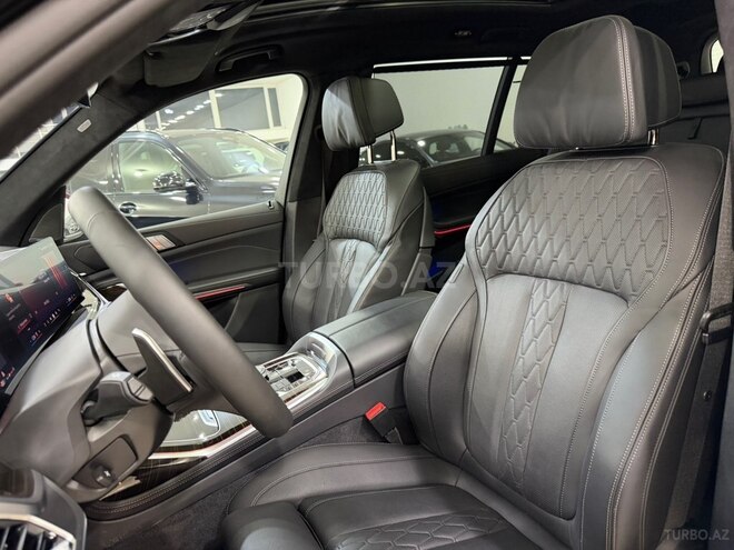 BMW X7-27