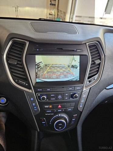 Hyundai Santa Fe-12
