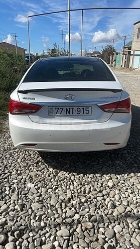 Hyundai Sonata-8