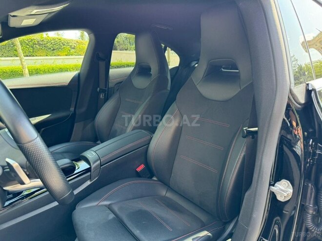Mercedes CLA 250 e-8