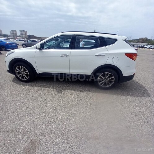 Hyundai Santa Fe-3