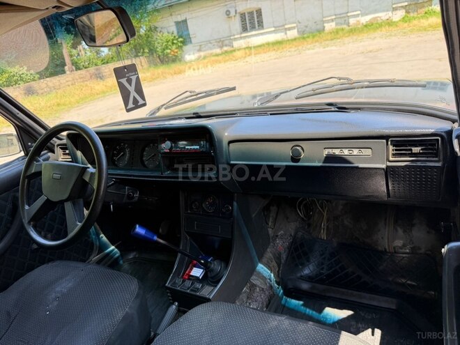 LADA (VAZ) 2107-13