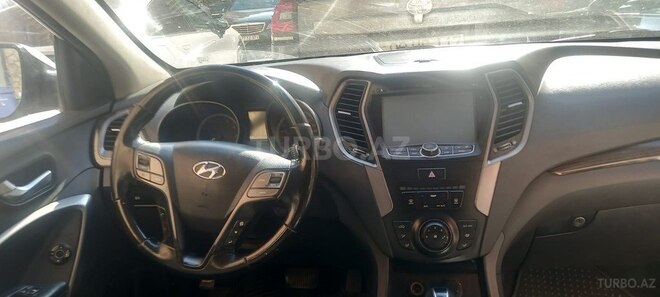 Hyundai Santa Fe-6