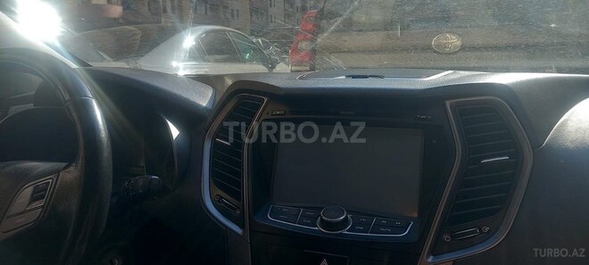 Hyundai Santa Fe-5