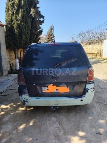 Opel Zafira-2