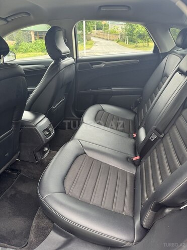 Ford Fusion (North America)-17
