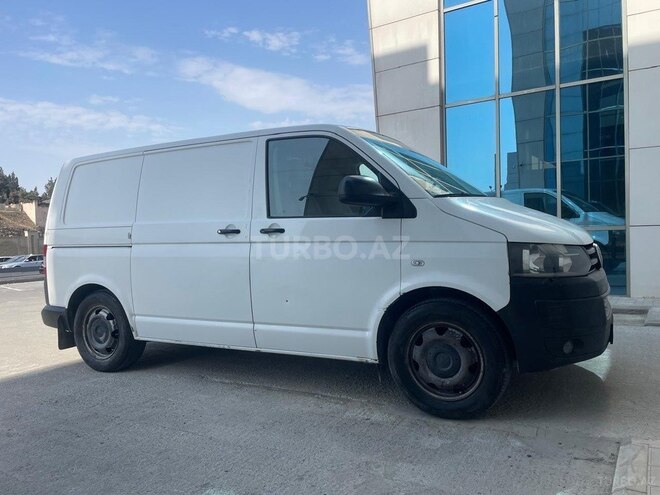 Volkswagen Transporter-7