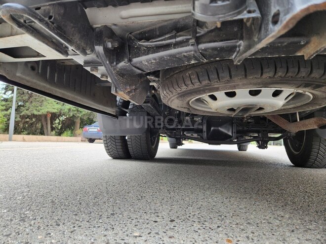 Ford Transit-16
