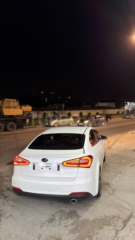 Kia Cerato-10