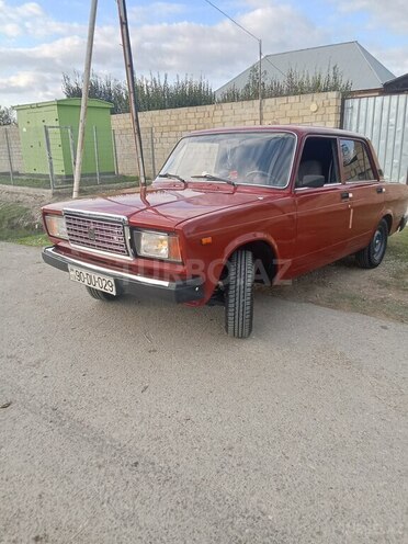 LADA (VAZ) 2107-1