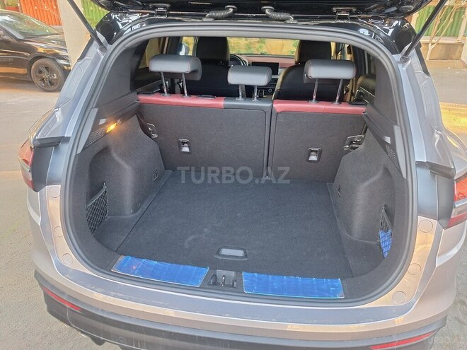 Geely Coolray-12