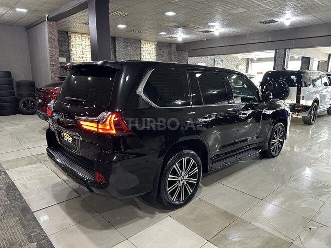 Lexus LX 450d-6