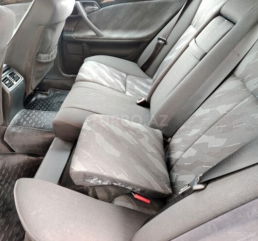 Mercedes E 320-20