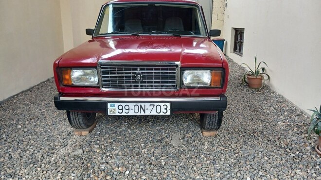 LADA (VAZ) 2107-1