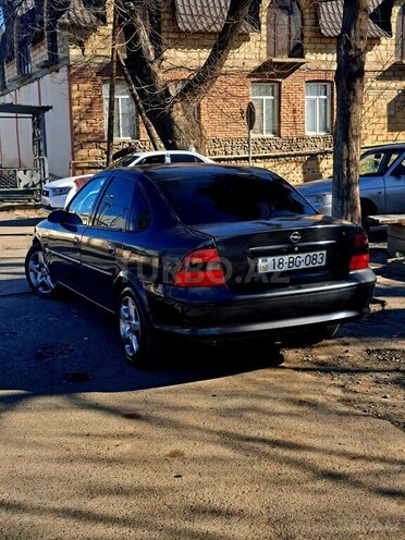 Opel Vectra-2