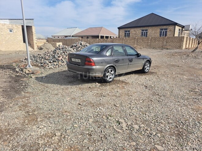 Opel Vectra-7