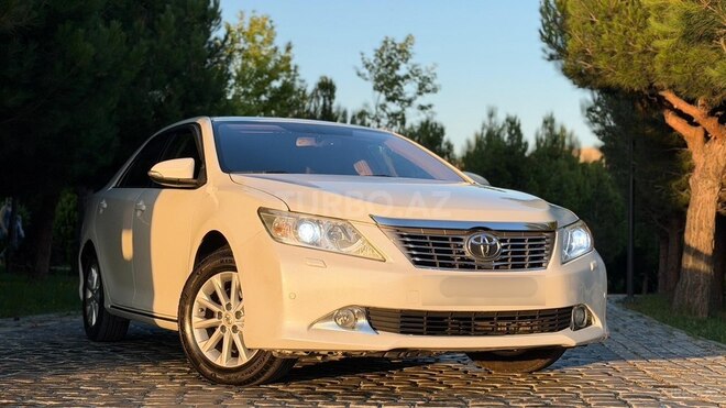 Toyota Camry-1